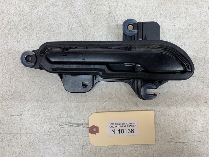 ⚡️17-21 TESLA MODEL 3 DOOR HANDLE RIGHT PASSENGER 1081832-99-F 18136 B41