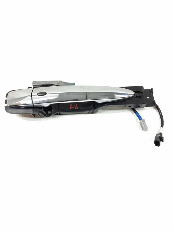 2016 Sentra Front RH Passenger Outside Door Handle Assembly Light Scratches