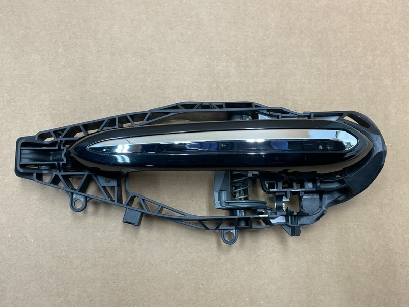 17 18 19 BMW G30 540i 530i Rear Left Driver Exterior Door Handle Black 1649 OEM
