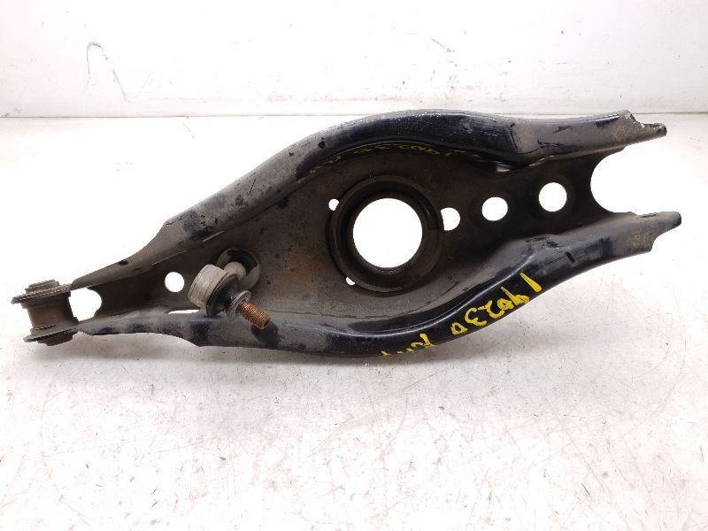 17-18 TOYOTA COROLLA IM PASSENGER SIDE REAR LOWER CONTROL ARM