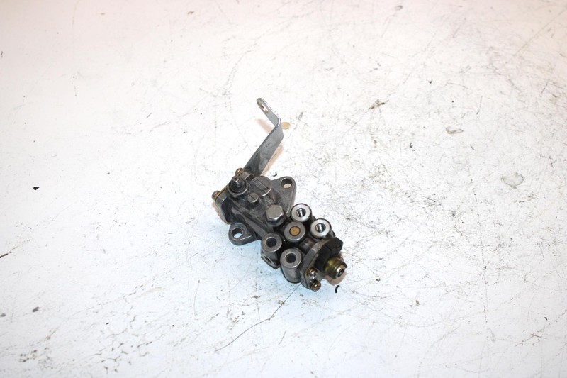 04 Arctic Cat Firecat 600 Efi Oem Bare Oil Pump 3007-565 SAS7