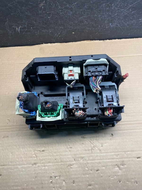 2011 Liberty Nitro TIPM Power Integrated Fuse Box Module Oem AD9461 DG