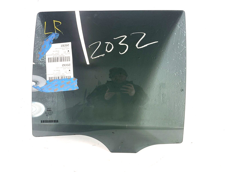 Lincoln MKX Door Window Glass Rear Driver Left OEM 2007-2015