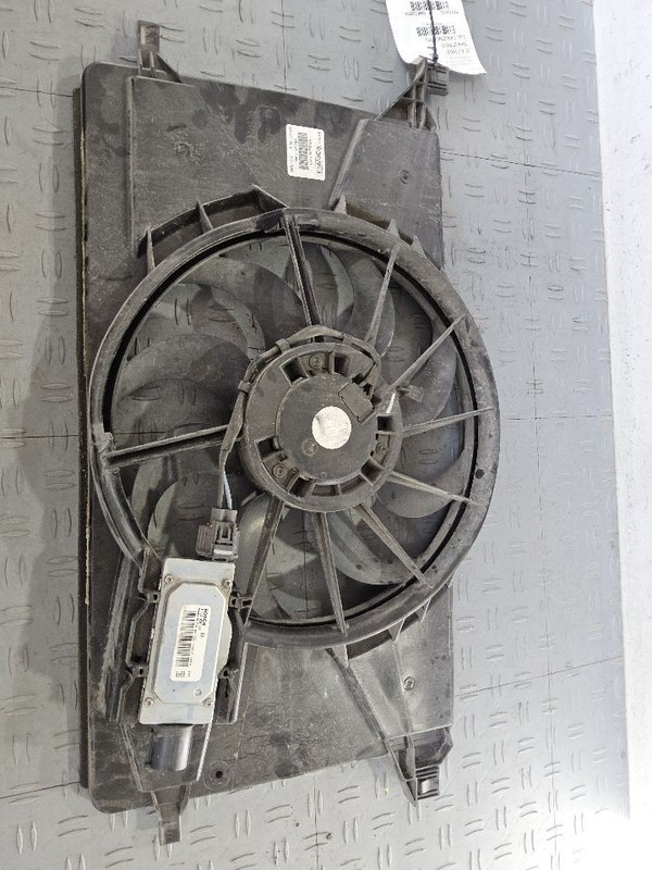 2012-2018 Ford FOCUS Radiator Fan Motor Fan Assembly Electric EV Gasoline