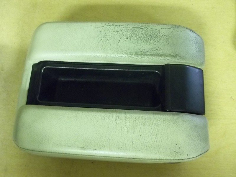 BMW 51.16-8215770 Center Console Lid with Compartments, Leather *FREE SHIPPING*