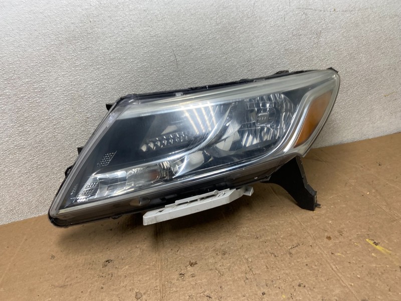 2013 to 2016 Nissan Pathfinder Left Driver LH Side Headlight Halogen OEM AA4111
