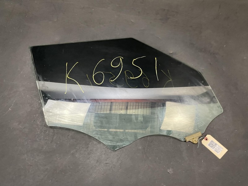 Front Right Door Window Glass 2017 Kia Soul 2016 2017 2018