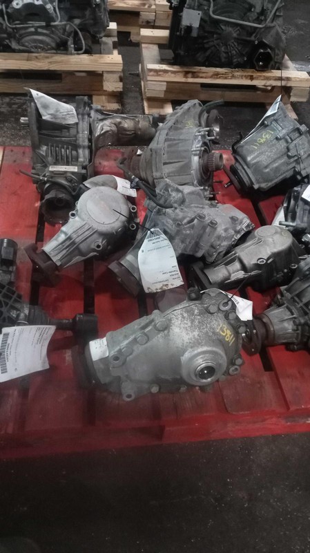 2017 BMW 320i Differential Carrier Assembly 4WD OEM 84000 Miles Blue