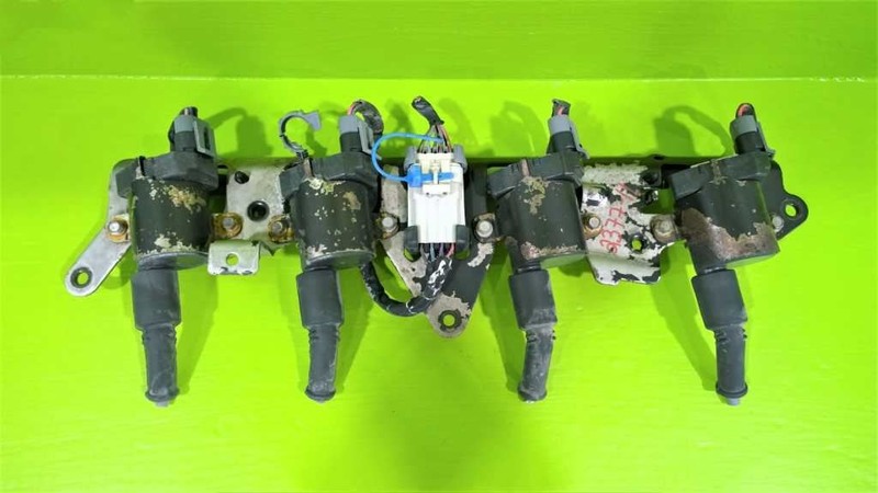 99 00 01 GMC SIERRA 2500HD 6.0L AT IGNITION COIL PACK OEM 2377-11