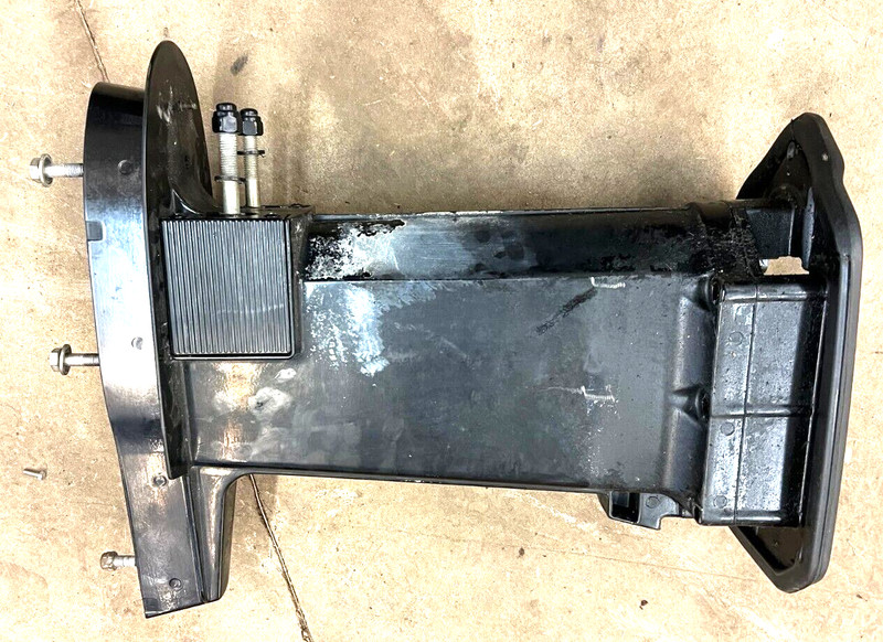 Mercury Mariner 50 55 60 Hp Driveshaft Housing Long Midsection 9864A6 FRESHWATER