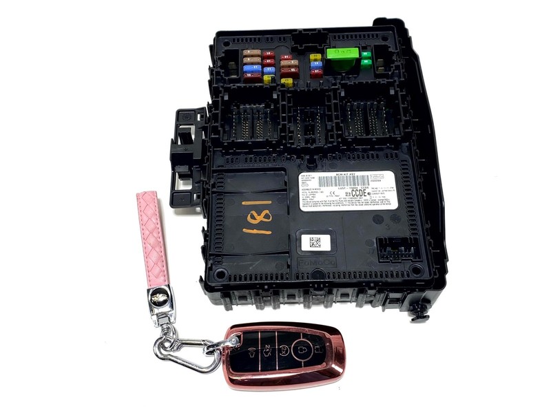 22 2022 FORD ESCAPE BCM JUNCTION FUSE BOX BODY CONTROL MODULE W/ KEY FOB OEM