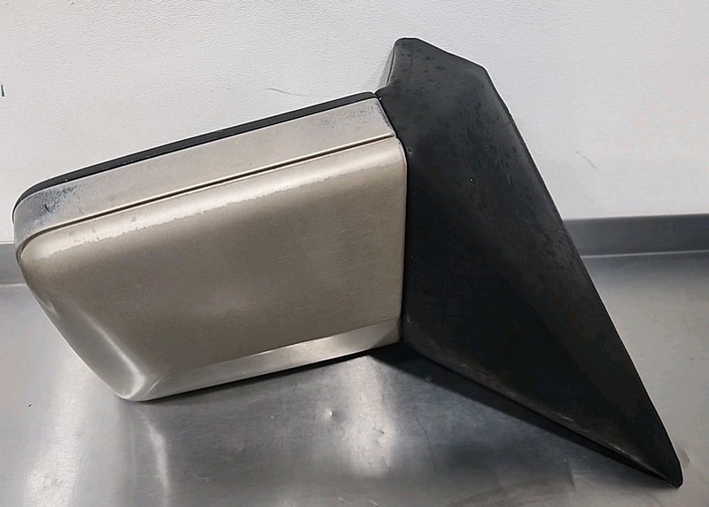 1990 - 1995 MERCEDES E Series OEM RH Right Passengers Door MirrorGold RF E500
