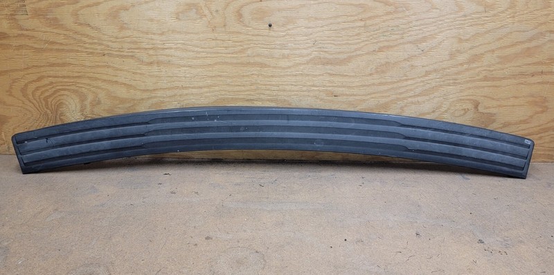 2007 - 2014 CHEVROLET TAHOE SUBURBAN ESCALADE STEP PAD FACTORY OEM*