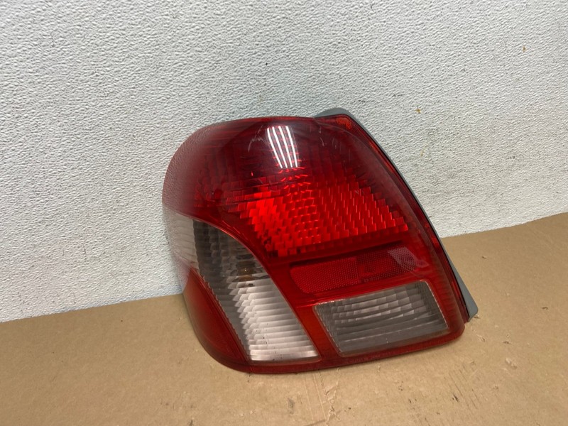 2000 to 2002 Toyota Echo Left Driver LH Side Tail Light AD7902 LK