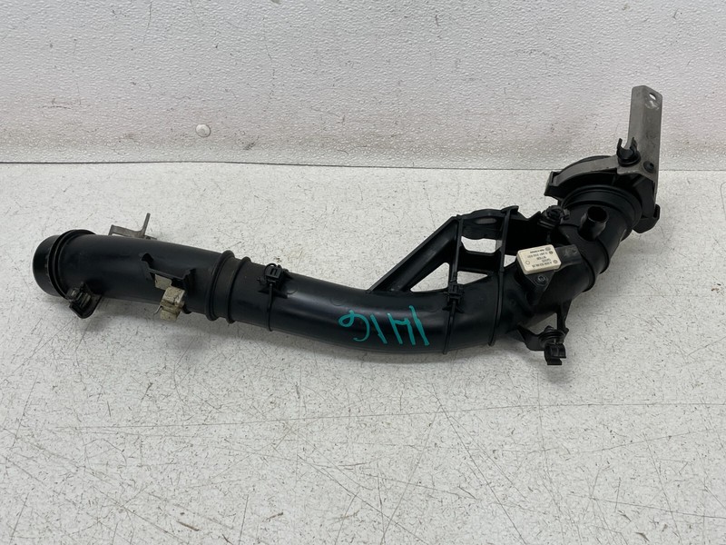 19-22 Mercedes A220 2.0L Engine Intercooler Connector Hose Tube Pipe 1416 OEM