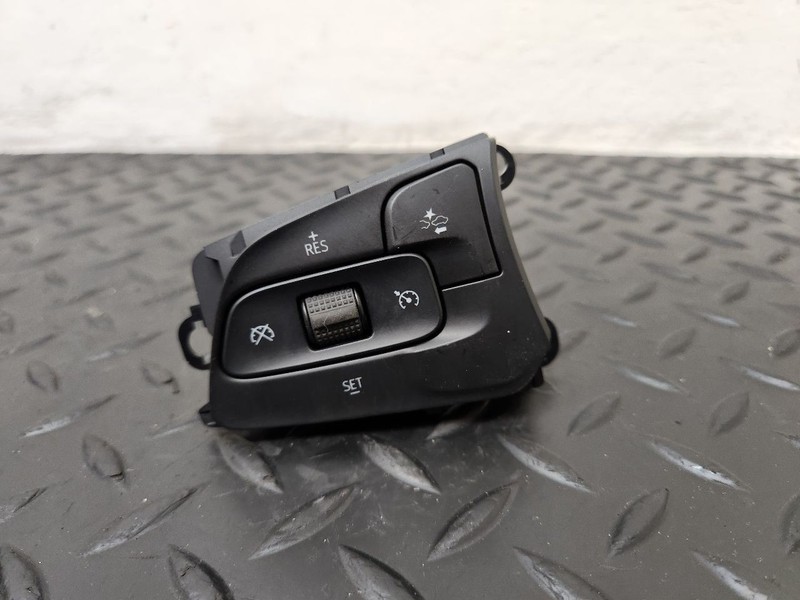 24-25 Buick Envista Cruise Control Switch OEM 13531977