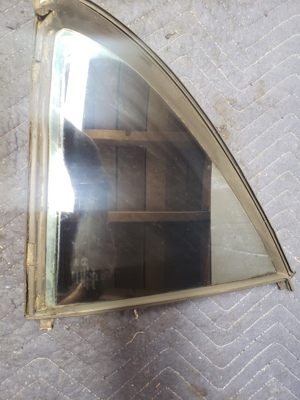 Right Passenger Rear Door Vent Glass 2003-2007 Mercedes-Benz C230 Sedan 58792