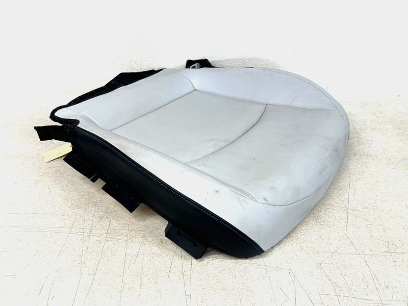 ⭐2016-2022 TOYOTA PRIUS PRIME FRONT RIGHT RH SIDE LOWER SEAT CUSHION OEM LOT2685