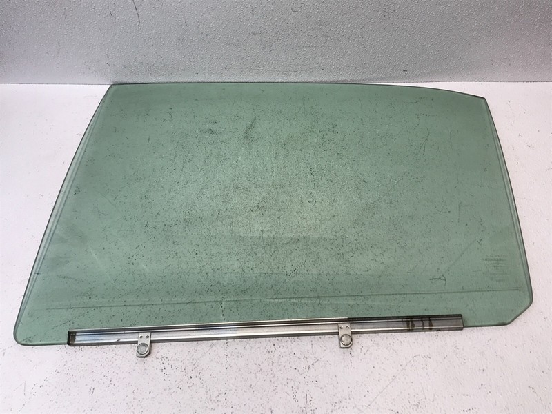 01-06 LEXUS LS430 Driver Left LH Rear Door Glass OEM