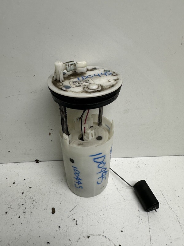 2009-2011 Honda Pilot 3.5L Fuel Pump w Sending Unit & Bracket Oem