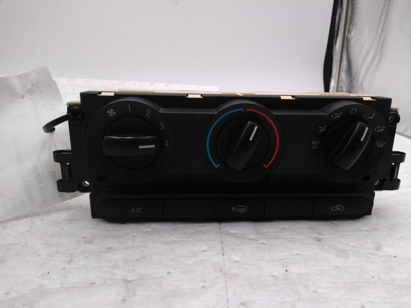 2010 Suzuki SX4 Left Blue Tail Light Assembly OEM 551832 - 111K Miles