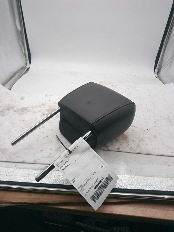 2012 GMC Terrain Black Headrest - Used, 127k Miles, OEM Part #3215084