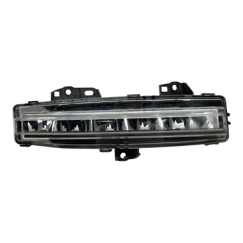 2022-2023 Range Rover Vogue L460 Front right passenger foglight OEM M8E215200AC