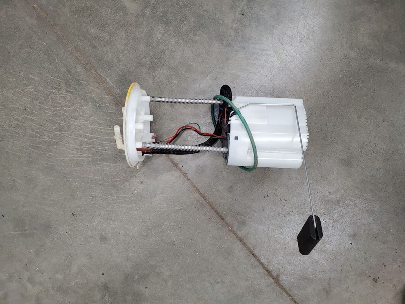 Fuel Pump Assembly 3.0L Fits 10-12 ESCAPE 302235