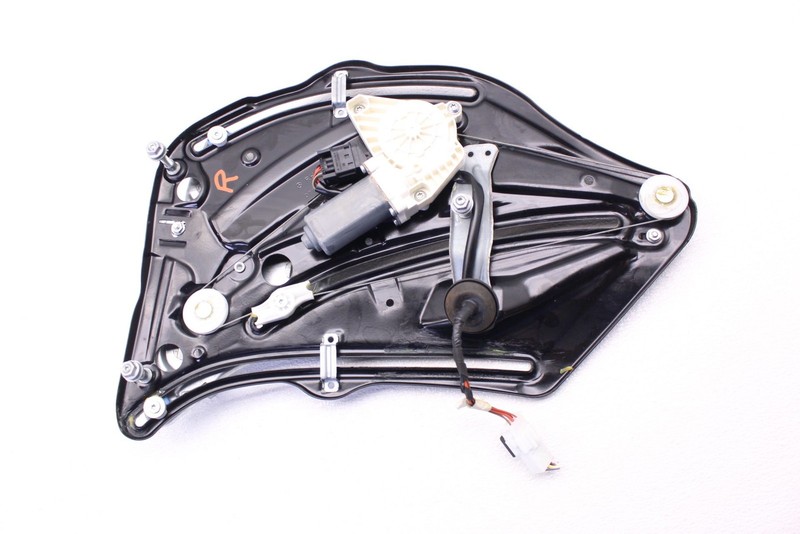 2011-2014 MERCEDES E350 207 CONVERTIBLE PASSENGER QUARTER WINDOW REGULATOR MOTOR