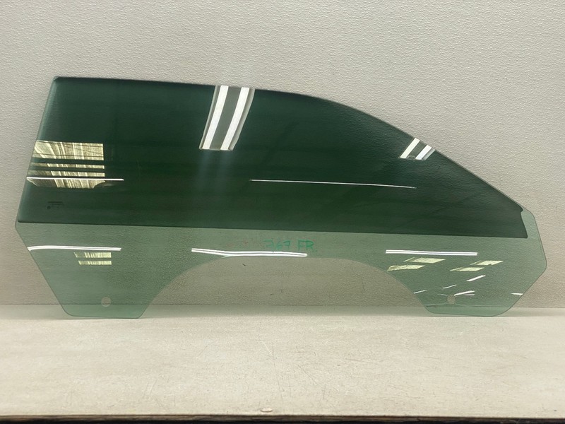 09-23 DODGE CHALLEGNGER SXT FRONT RIGHT PASS SIDE DOOR WINDOW GLASS OEM LOT767