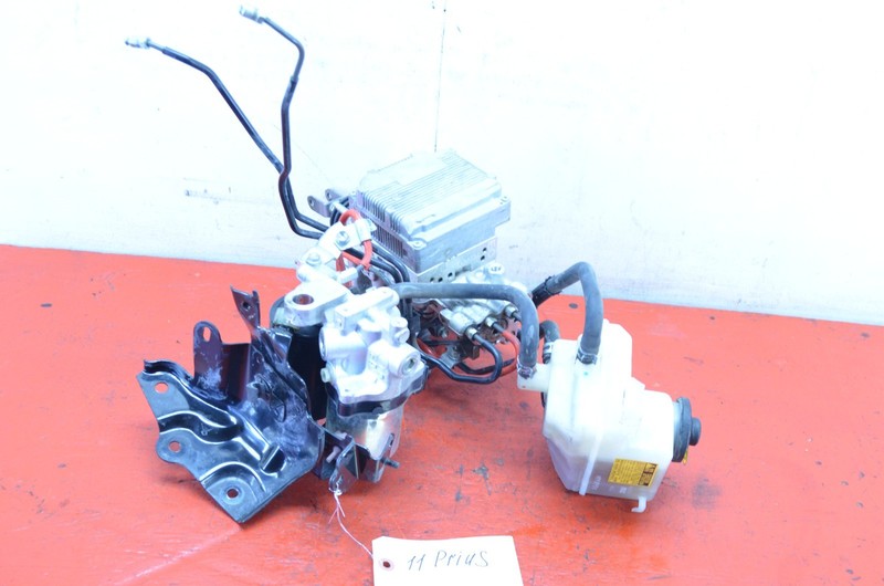 10-15 TOYOTA PRIUS FWD ABS BRAKE BOOSTER ACTUATOR W BRAKE BOOSTER PUMP SET OEM