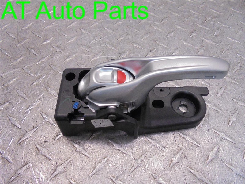 2014 JEEP CHEROKEE DRIVER FRONT SILVER INTERIOR DOOR HANDLE