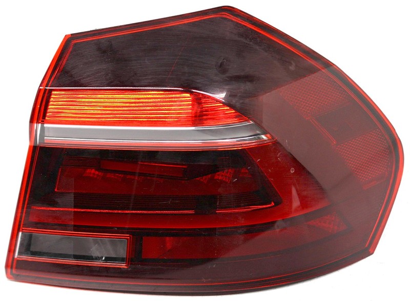 OEM Right Passenger Side LED Tail Lamp For VW Passat Sedan 561-945-208-C