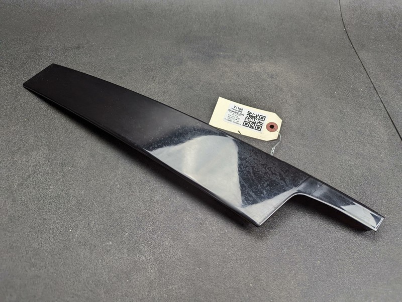 Front Right Door Window Rear Side Molding 2018 Volvo S60 30784000 2014 2015-2017