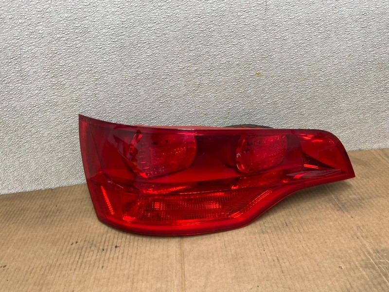 2007 2008 2009 Audi Q7 Left Driver Lh Side Tail Light Oem AA5304 DW