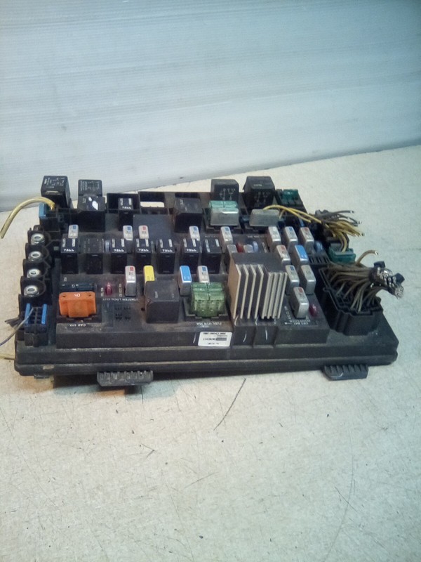 2004 Freightliner A06-40943-000 Main Power Module