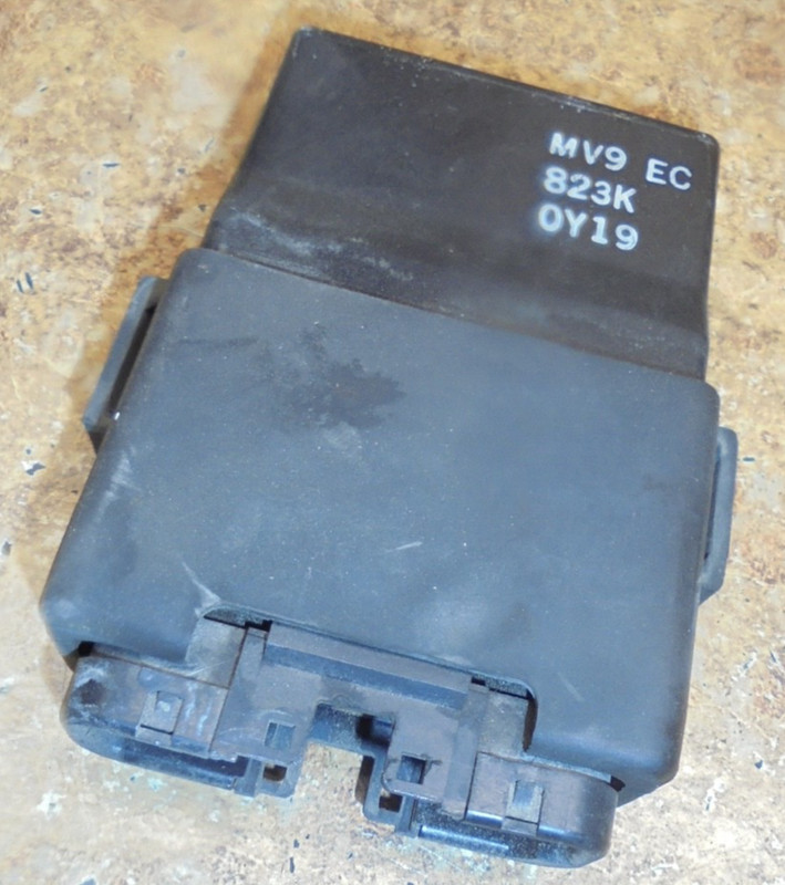 1991 Honda CBR600 F2 CBR 600 CBR600F2 600F2 CDI Unit Ignition Module Ignitor 91