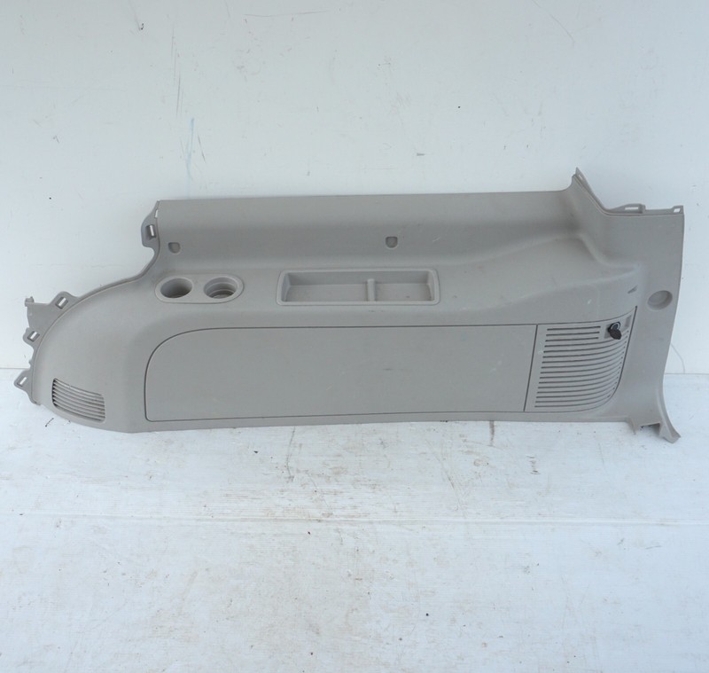2007-2014 TAHOE YUKON SUBURBAN CADILLAC QUARTER PANEL TRIM RIGHT PASS SIDE OEM