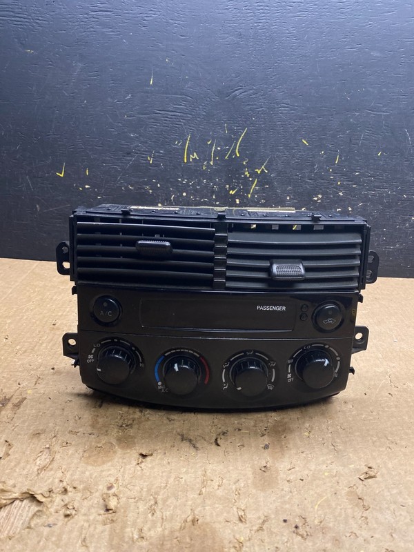 2006 to 2010 Toyota Sienna A/C Climate Heater Temperature Control Z7340 DG