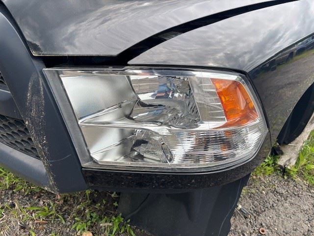 Driver Headlight Classic Style 5 Lug Wheel Fits 13-23 DODGE 1500 PICKUP 1606395