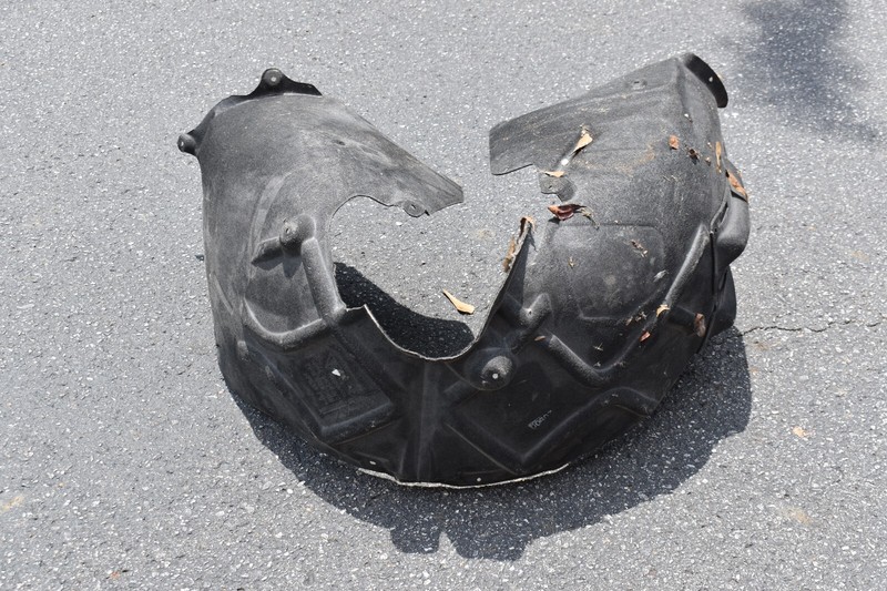 2011-2014 PORSCHE CAYENNE FENDER LINER FACTORY OEM