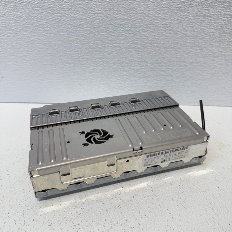 07-14 Mercedes-Benz W221 S63 AMG Harman Becker Kardon Amplifier OEM A2218701789