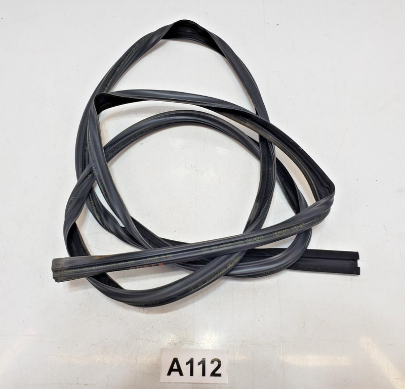 ✅ 03-18 OEM Mercedes W463 G55 AMG Front Right Passenger Window Glass Rubber Seal
