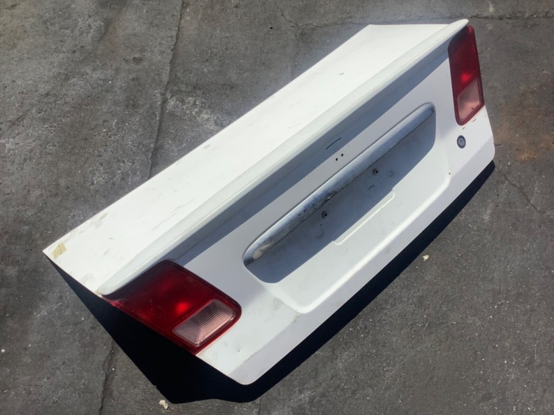 01-02 Honda Civic 4D Trunk Lid White 68500-S5D-A92 OEM