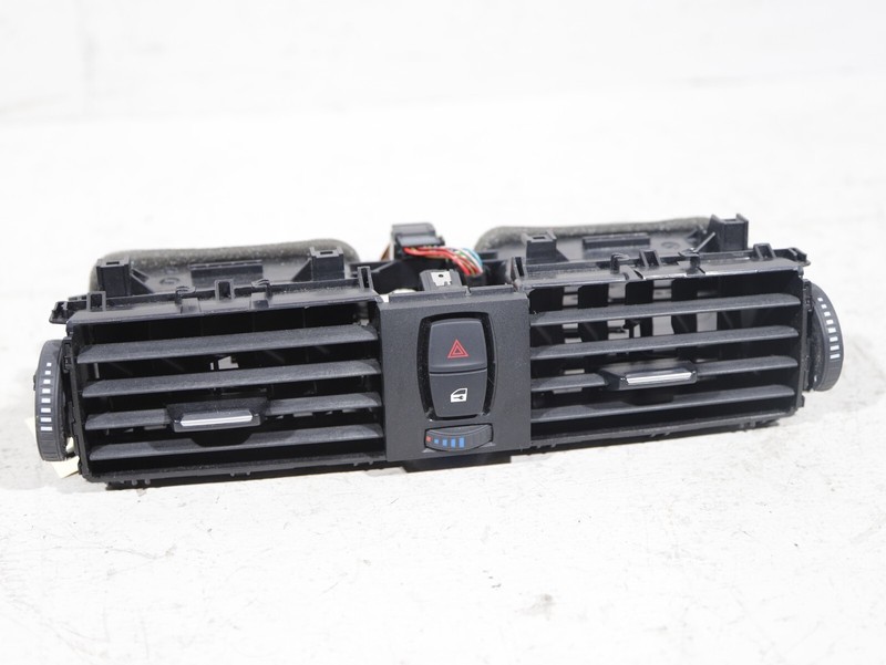 12-20 OEM BMW F30 F32 F36 F80 F82 F83 M4 Front Central Air Vent Grille Black 66K