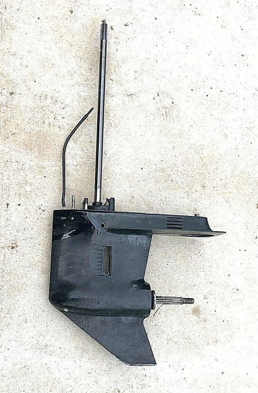 Mercury Outboard 40hp 4-cylinder Lower Unit 9539A 5 FRESHWATER! 20" SHAFT