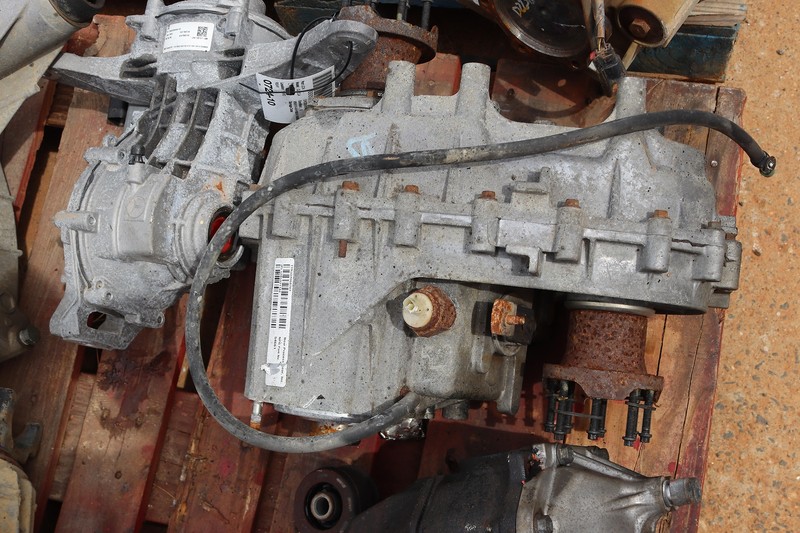 2007-2011 JEEP WRANGLER 3.8L 4X4 TRANSFER CASE OEM 52853311AE