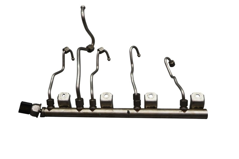 09-12 BMW F01 F10 550i 650i 750i 4.4L Right Side Fuel Rail w/Sensor Oem