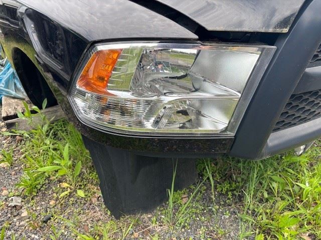Passenger Headlight Classic Style Halogen Fits 13-23 DODGE 1500 PICKUP 1606394