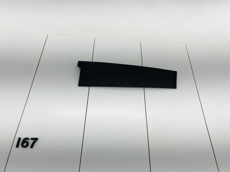 12-19 FIAT 500 FRONT LEFT DRIVER SIDE EXTERIOR DOOR B PILLAR MOLDING COVER OEM